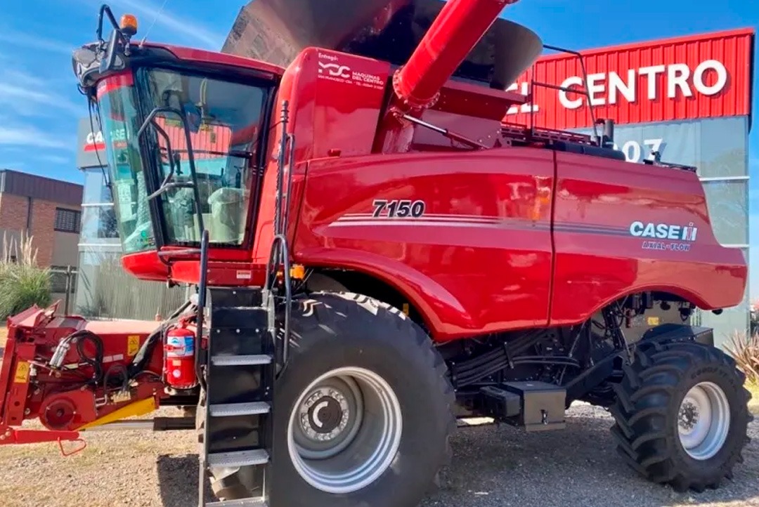 Máquina agrícola para cosecha en exterior
