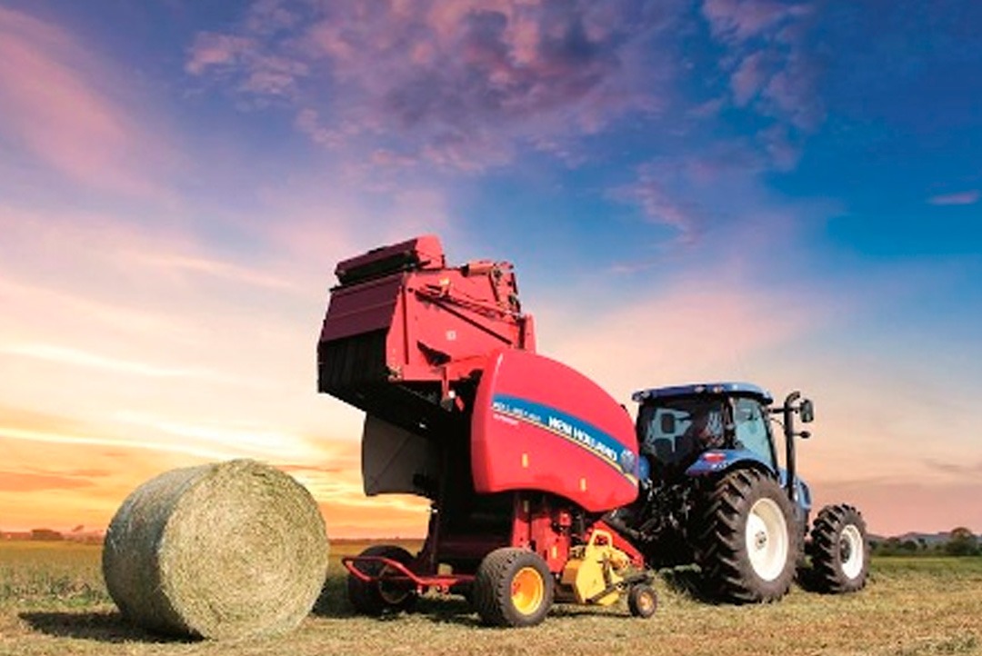 Paisaje de tractor con roll belt equipado