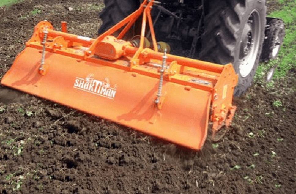 Rotovator Shaktiman de color naranja