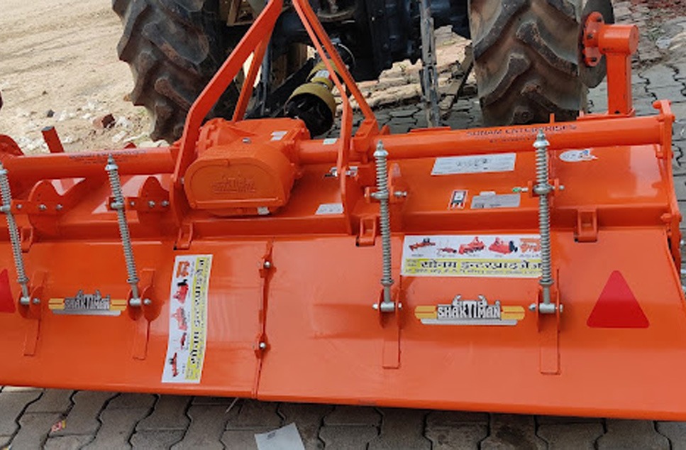 Rotovator Shaktiman de color naranja