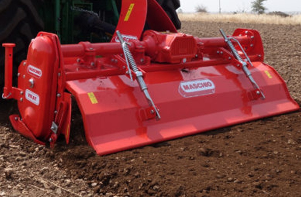 Rotoveitor Terramak en en campo