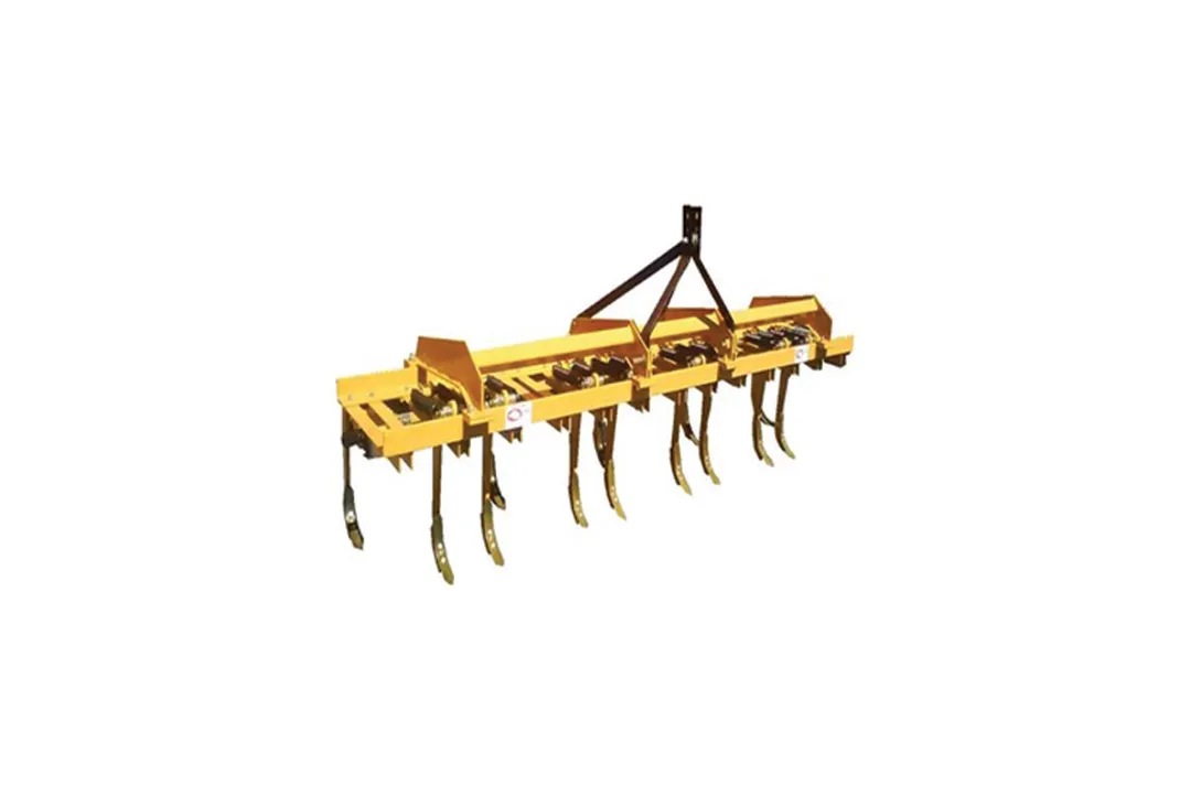 Equipo de labranza amarrillo marca Kelly